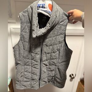 Women’s Gray Quilted Vest by The North Face Size XL